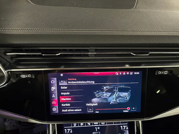 AUDI SQ8 SUV TFSI quattro tiptronic