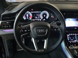 AUDI SQ8 SUV TFSI quattro tiptronic