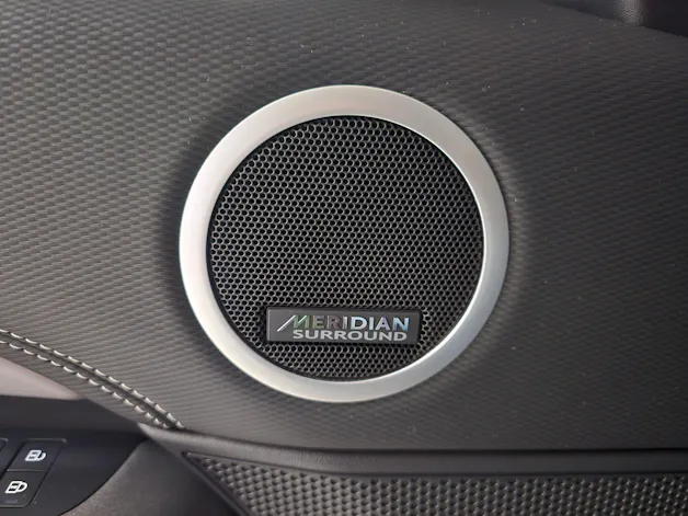 Land Rover Discovery 3.0 i6 360 SE AWD Automatic