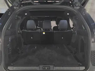 Land Rover Discovery 3.0 i6 360 SE AWD Automatic