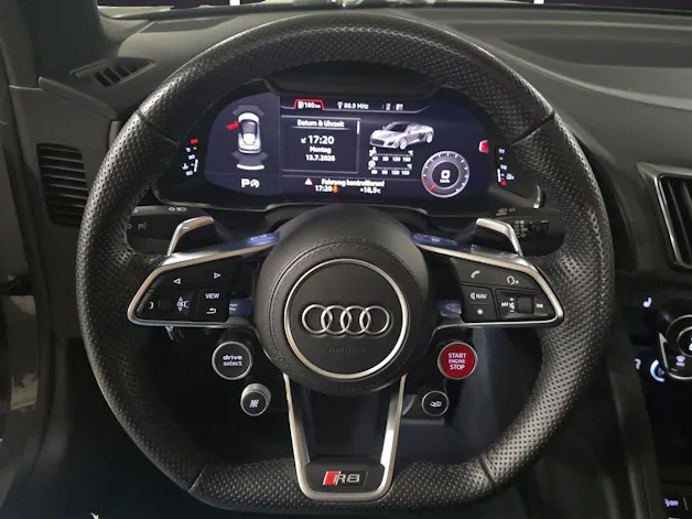 AUDI R8 Spyder S-Tronic