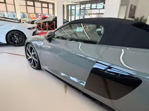 AUDI R8 Spyder S-Tronic