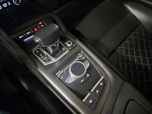 AUDI R8 Spyder S-Tronic