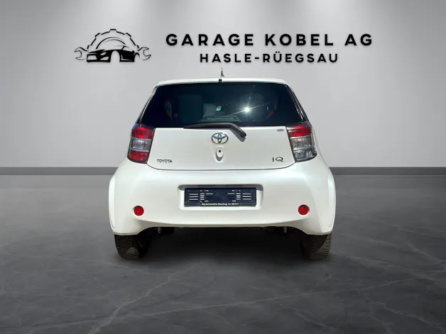 Toyota iQ 1.0 VVT-i
