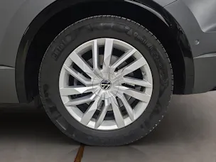 VW Touareg 3.0 TSI R-Line Tiptronic