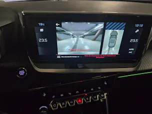 PEUGEOT 2008 1.5 BlueHDi GT Pack EAT8 CH-Fahrzeug