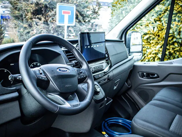 FORD E-Transit Van 350 L3H2 67kWh Trend