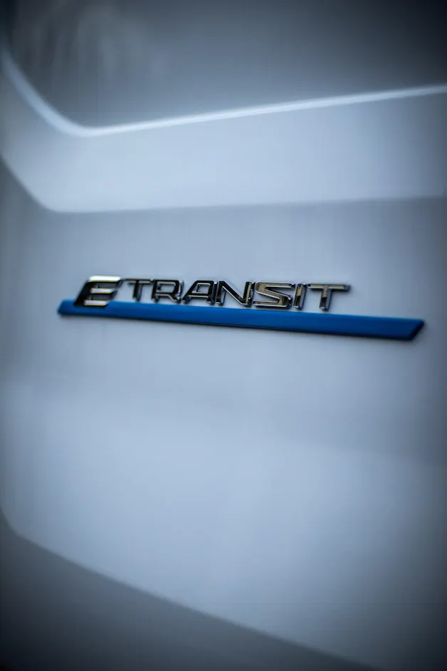 FORD E-Transit Van 350 L3H2 67kWh Trend