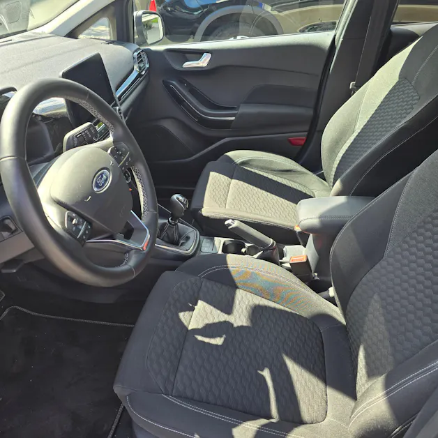 FORD Fiesta 1.0 EcoB Hybrid Titanium