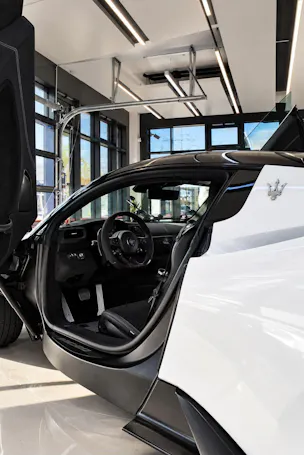 MASERATI MC20 MC 20 CH-Fahrzeug