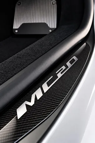 MASERATI MC20 MC 20 CH-Fahrzeug