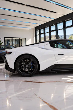MASERATI MC20 MC 20 CH-Fahrzeug