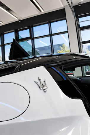 MASERATI MC20 MC 20 CH-Fahrzeug