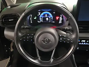 Toyota Yaris 1.5 VVT-i HSD Trend