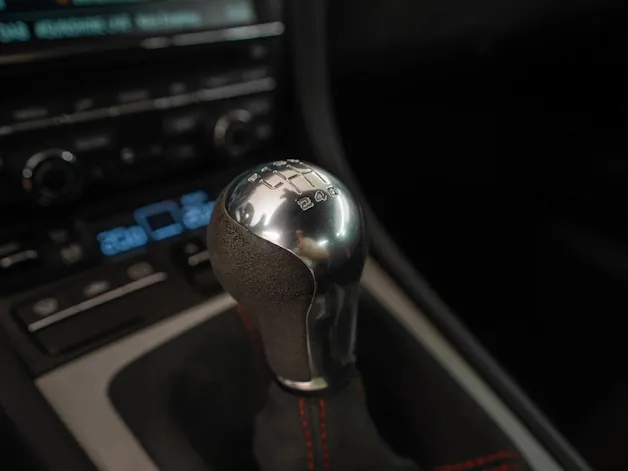 PORSCHE Cayman GT4