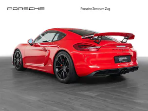 PORSCHE Cayman GT4