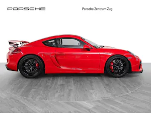 PORSCHE Cayman GT4