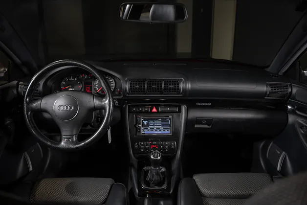 AUDI RS4 Avant 2.7 V6 Biturbo quattro