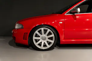 AUDI RS4 Avant 2.7 V6 Biturbo quattro