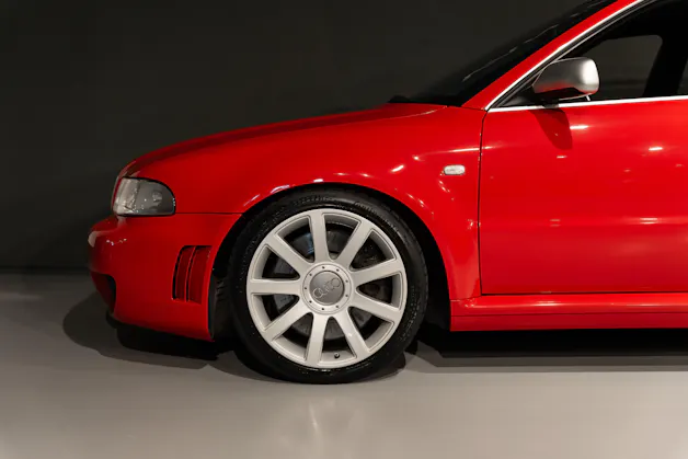 AUDI RS4 Avant 2.7 V6 Biturbo quattro