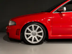 AUDI RS4 Avant 2.7 V6 Biturbo quattro