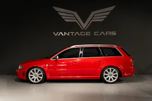 AUDI RS4 Avant 2.7 V6 Biturbo quattro