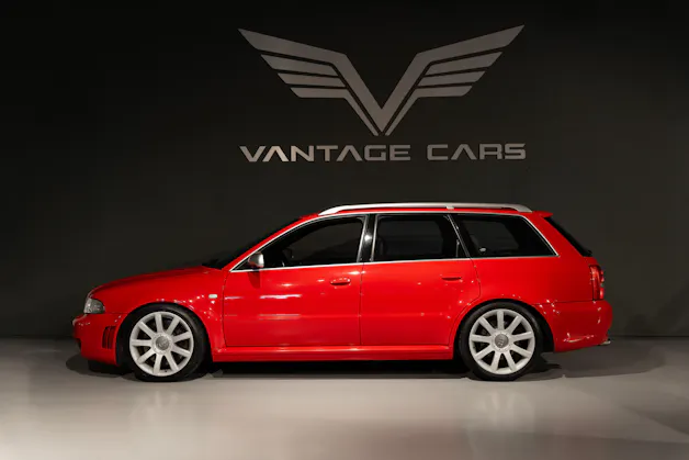 AUDI RS4 Avant 2.7 V6 Biturbo quattro