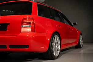 AUDI RS4 Avant 2.7 V6 Biturbo quattro