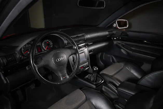 AUDI RS4 Avant 2.7 V6 Biturbo quattro