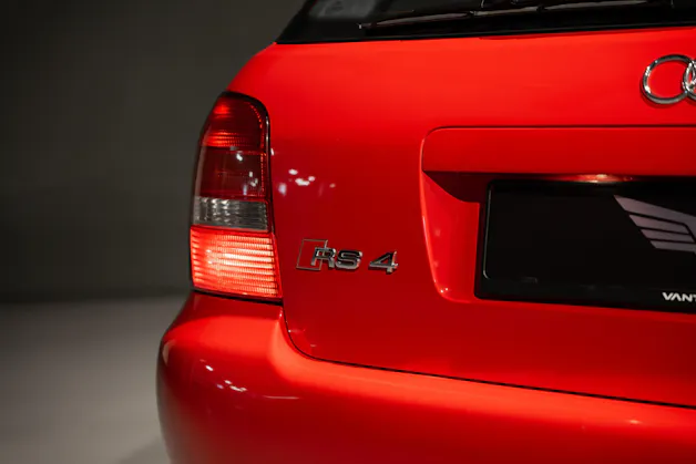 AUDI RS4 Avant 2.7 V6 Biturbo quattro