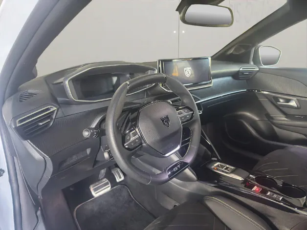 PEUGEOT 208 1.2 Hybrid 145 PS GT