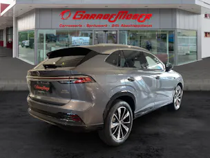 MG HS 1.5 Hybrid Luxury
