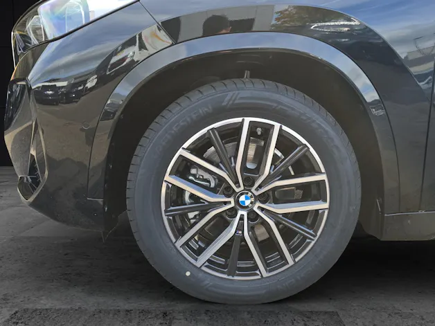 BMW iX1 xDrive30