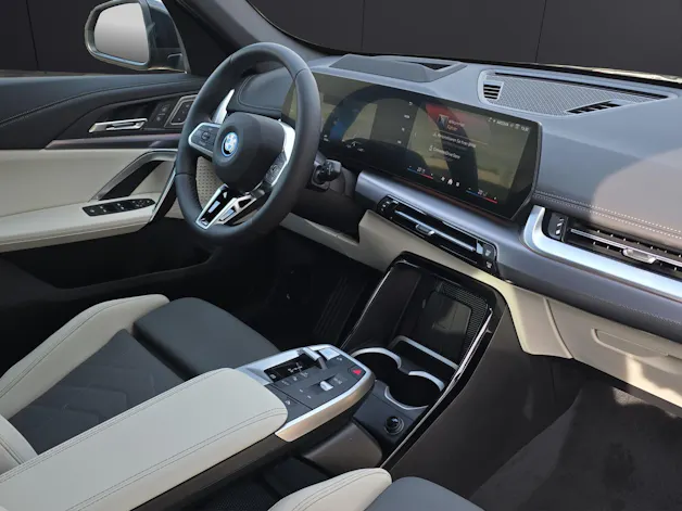 BMW iX1 xDrive30
