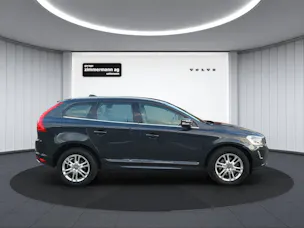 VOLVO XC60 2.4 D5 Summum AWD