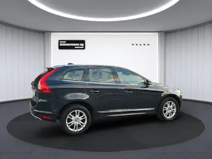 VOLVO XC60 2.4 D5 Summum AWD