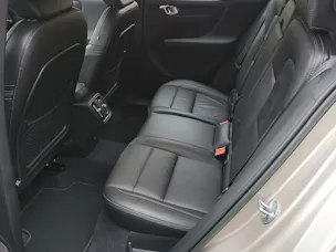 VOLVO XC40 2.0 B4 MH Plus Bright AWD