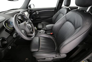 Fahrzeugbild MINI F56 Cooper SE