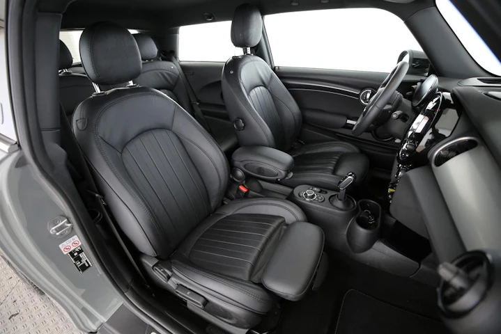 MINI F56 Cooper SE : Réserver un essai sur route