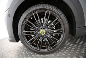 Fahrzeugbild MINI F56 Cooper SE