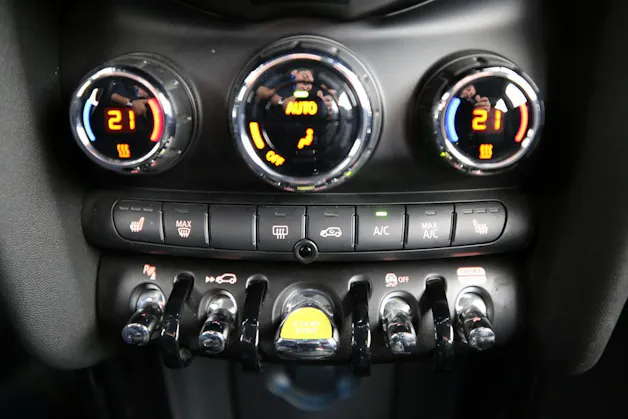 MINI F56 Cooper SE