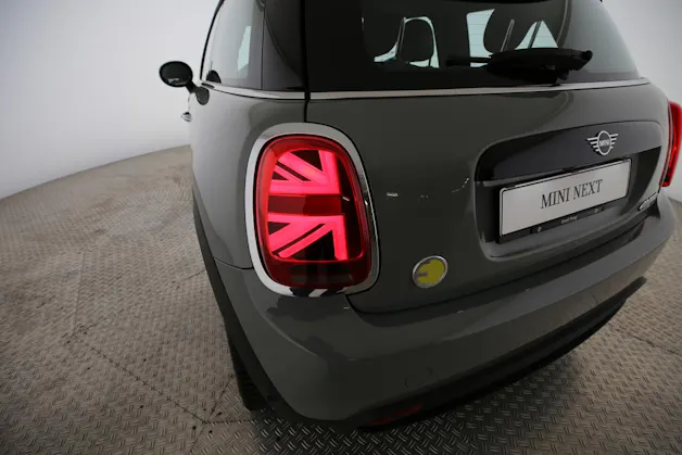 MINI F56 Cooper SE