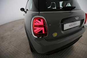Fahrzeugbild MINI F56 Cooper SE
