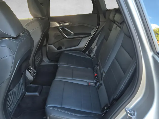 BMW X1 U11 23i xDrive paddles