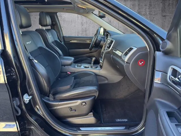 JEEP Grand Cherokee 6.4 V8 HEMI SRT8