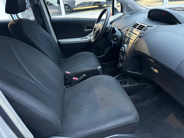 Toyota Yaris 1.33 VVT-i Linea Luna