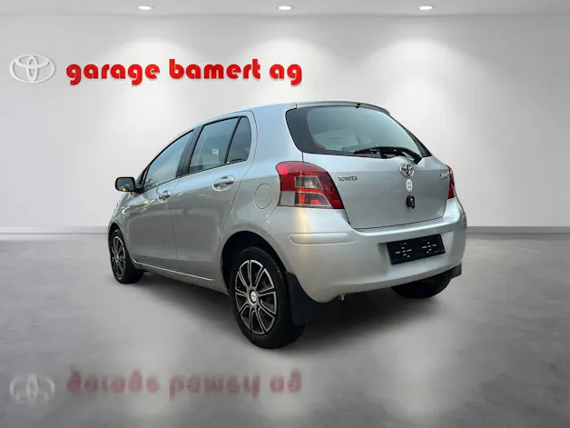 Toyota Yaris 1.33 VVT-i Linea Luna