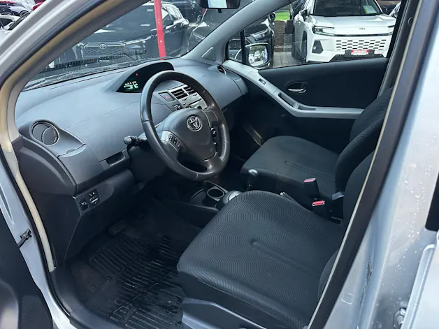 Toyota Yaris 1.33 VVT-i Linea Luna
