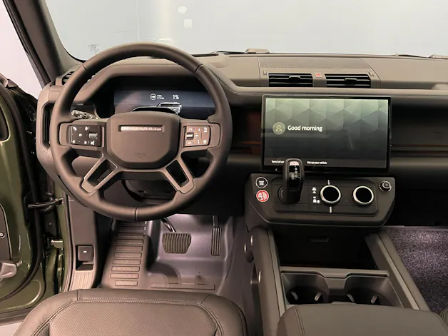Land Rover Defender 110 2.0 P300e X-Dynamic HSE