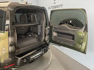 Land Rover Defender 110 2.0 P300e X-Dynamic HSE